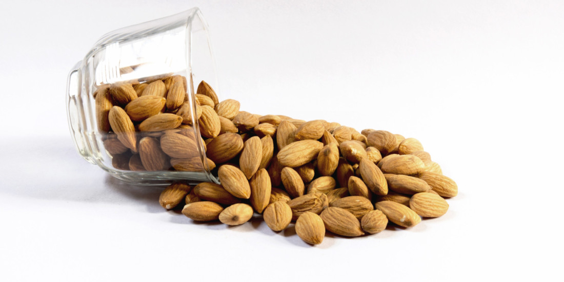 kacang almond kiloan murah