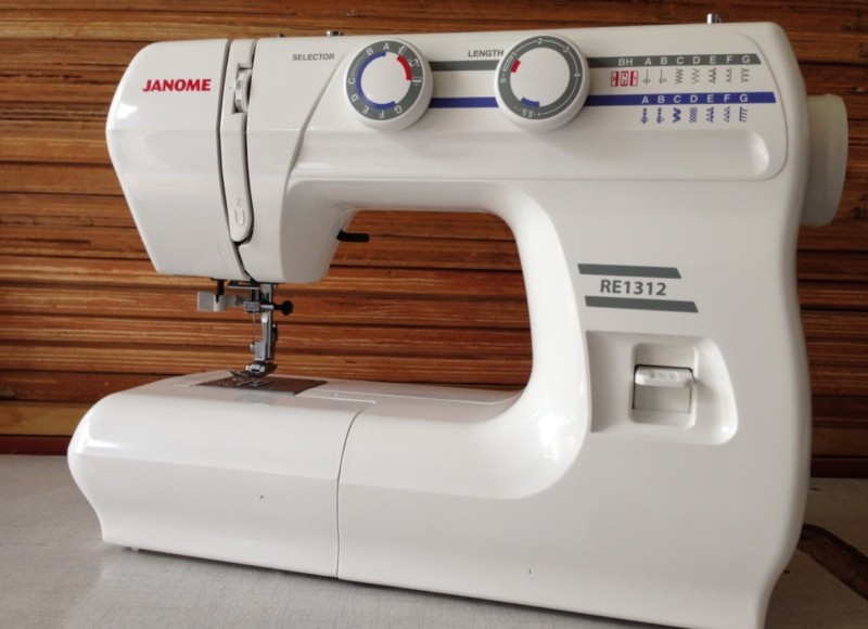 JANOME RE 1312